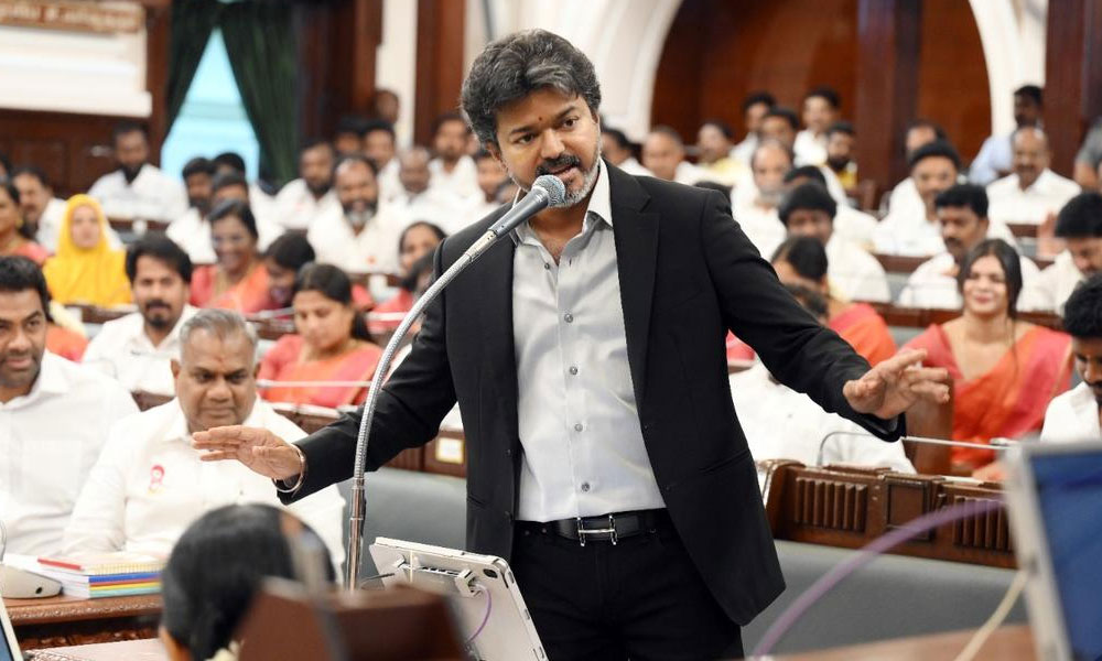 కరుణానిధి, జయలలితలను పక్కన పెట్టిన విజయ్