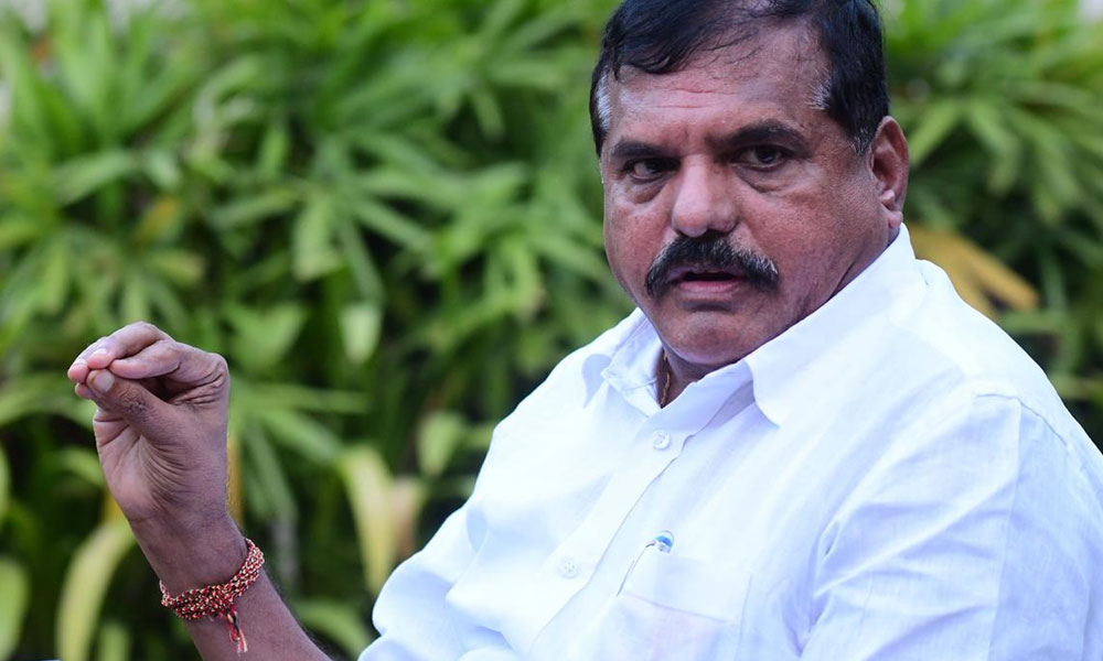 బొత్స కోటలు బీటలు ?