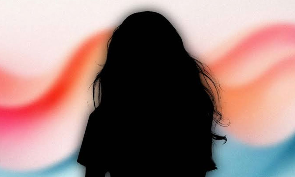 Buzz: This Star Heroine To Leave Hyd Forever