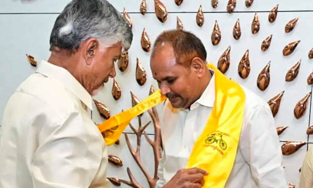 బొత్స రాజ‌కీయం ప‌దును త‌గ్గుతున్న వేళ‌.. శ్రీను స్ట్రాట‌జిక్ స్టెప్‌!