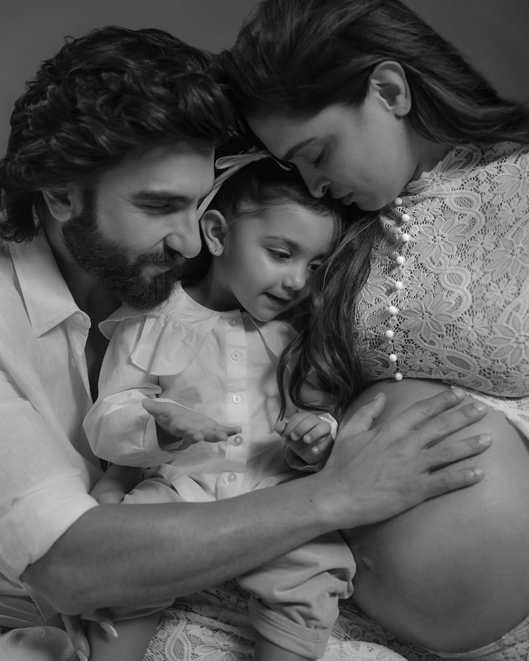 Deepika Padukone and Ranveer Singh Share Special Pregnancy Photos With Daughter Dua