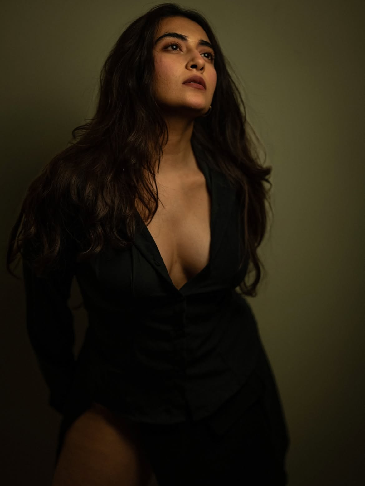 Jinal Joshi Striking Black Button-Down Outfit