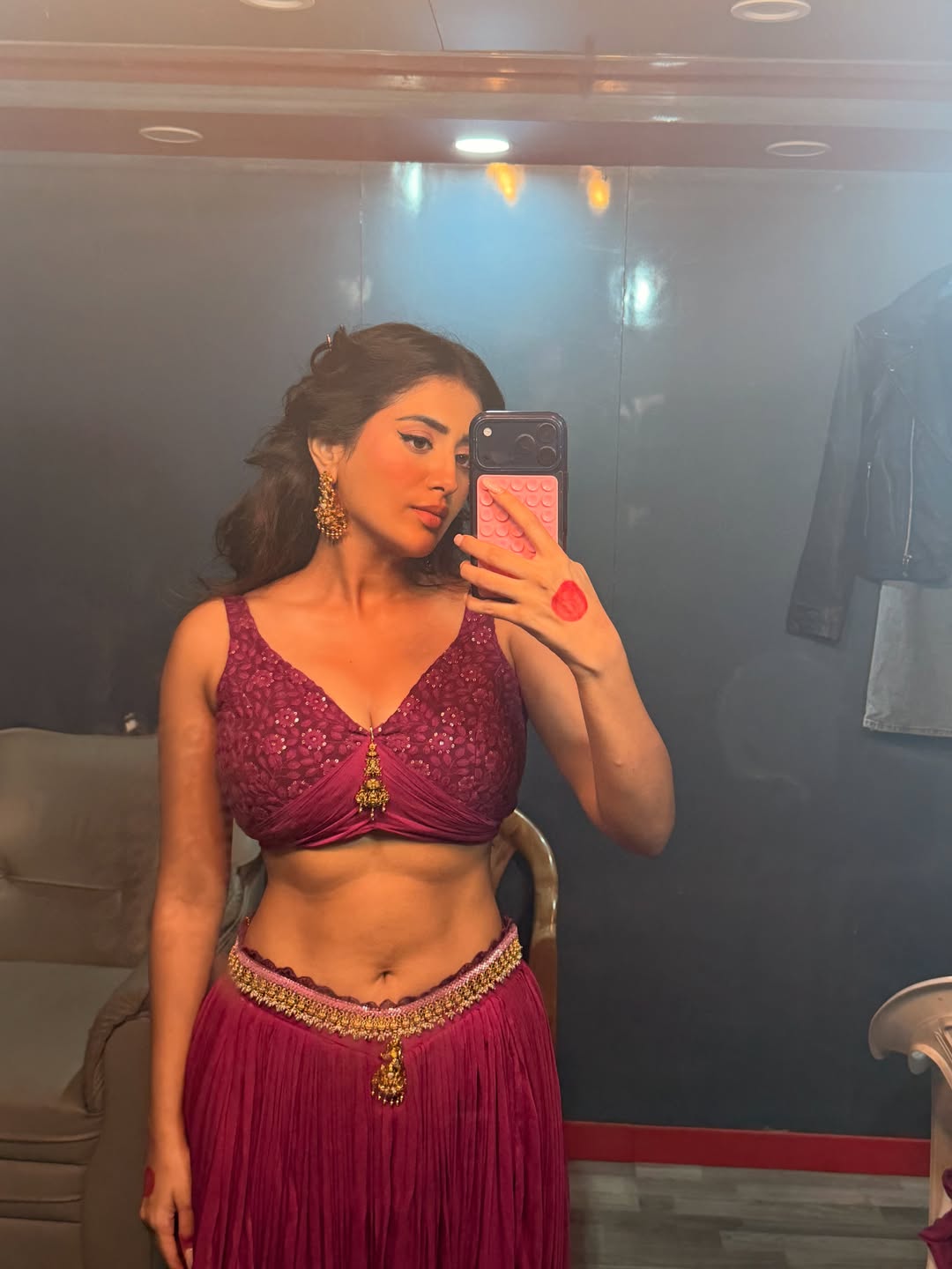 Rashi Singh Turns Glamorous Rambha in Stunning Traditional Look