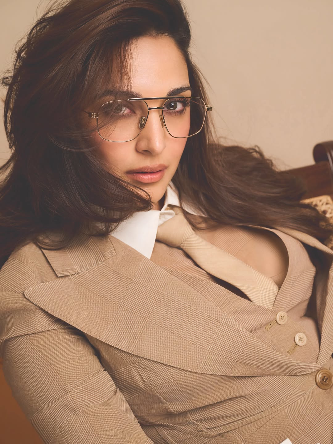Kiara Advani Stuns in Sharp Beige Power Suit Look