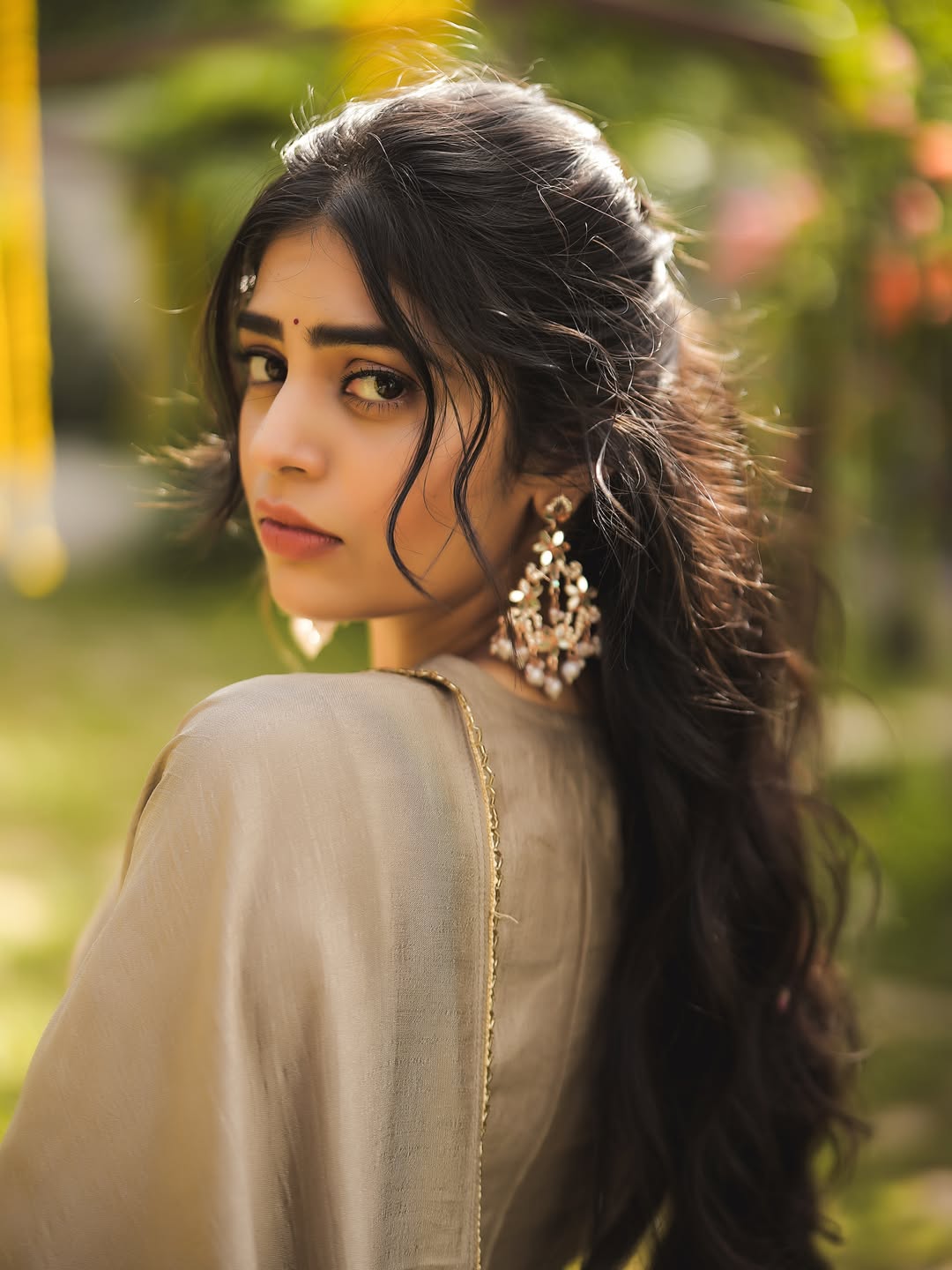 Bandhavi Sridhar Looks Ethereal in Elegant Traditional Look