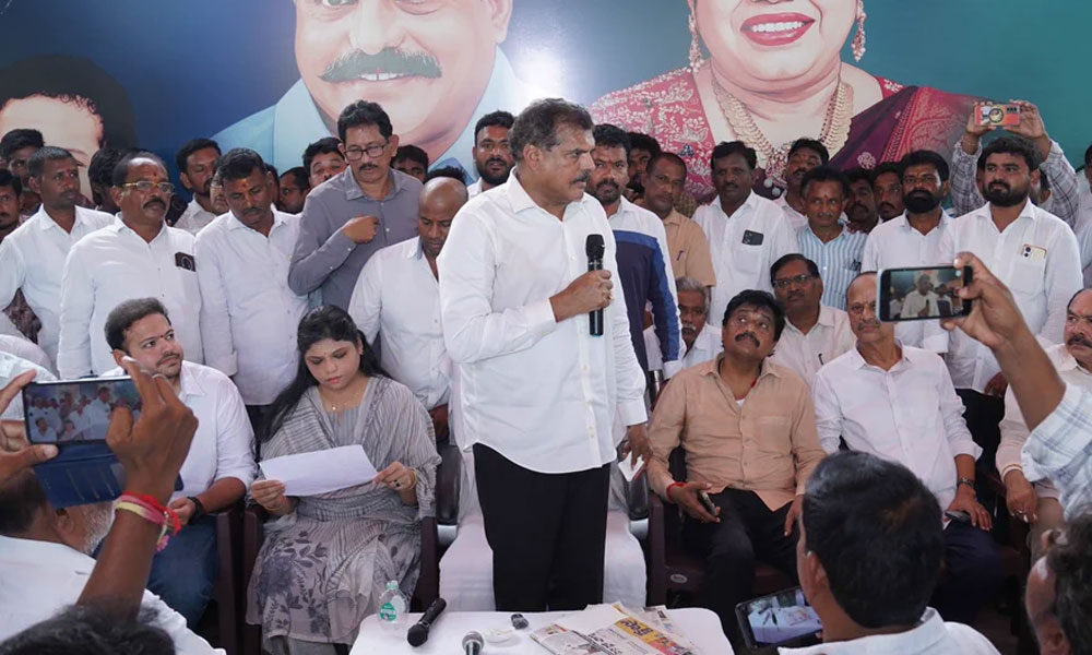 ఇప్పుడేం చేద్దాం.. కేడర్ తో బొత్స సమాలోచనలు!
