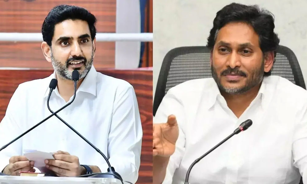 జగన్ వర్సెస్ లోకేష్ ...పిక్చర్ మారుతోంది !