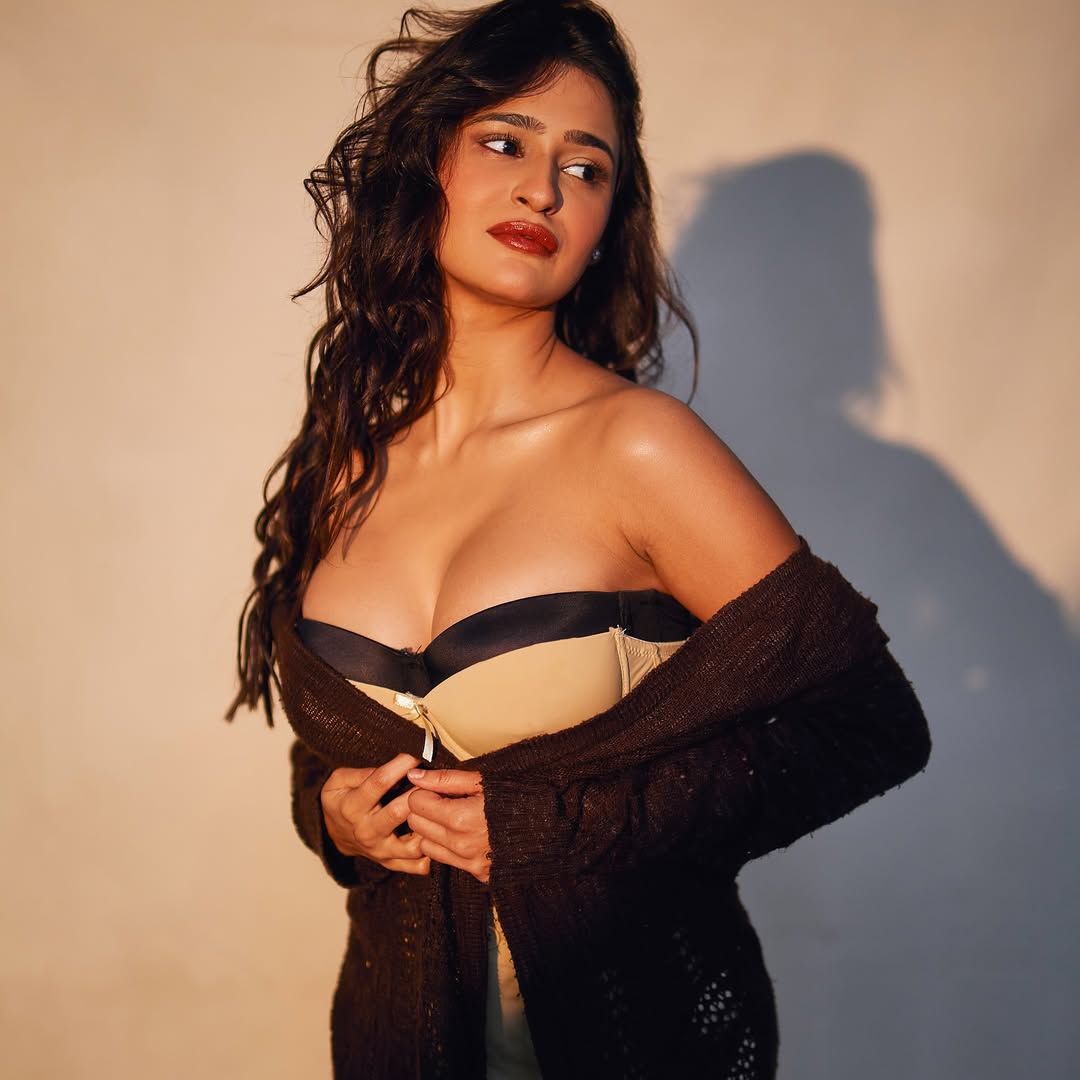 Prakriti Pavani Turns Heads With Her Intimate Brown-Toned Look