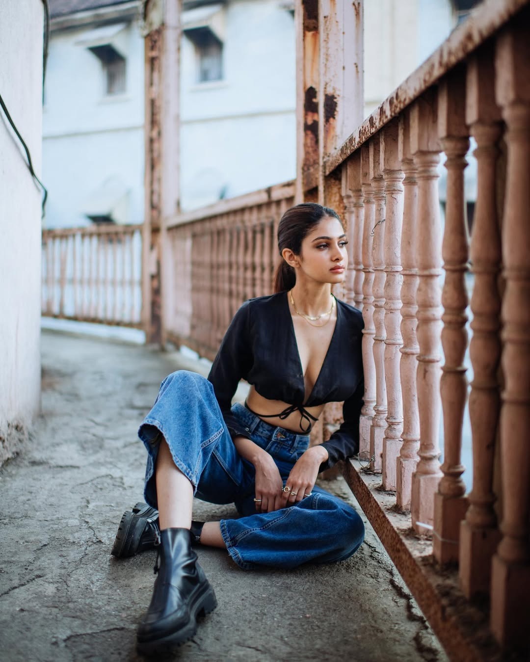 Manasa Varanasi Flaunts Modern Grace In Striking Black Outfit