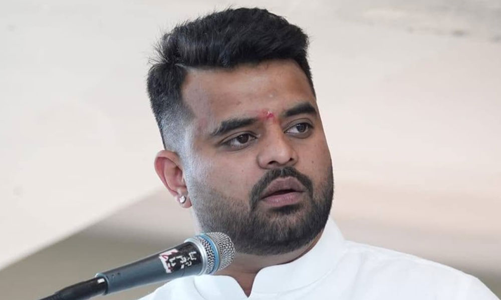 ప్రజ్వల్ ఫోన్‌లో 140కి పైగా అశ్లీల వీడియోలు.. ఫోరెన్సిక్‌లో సంచలన విషయాలు