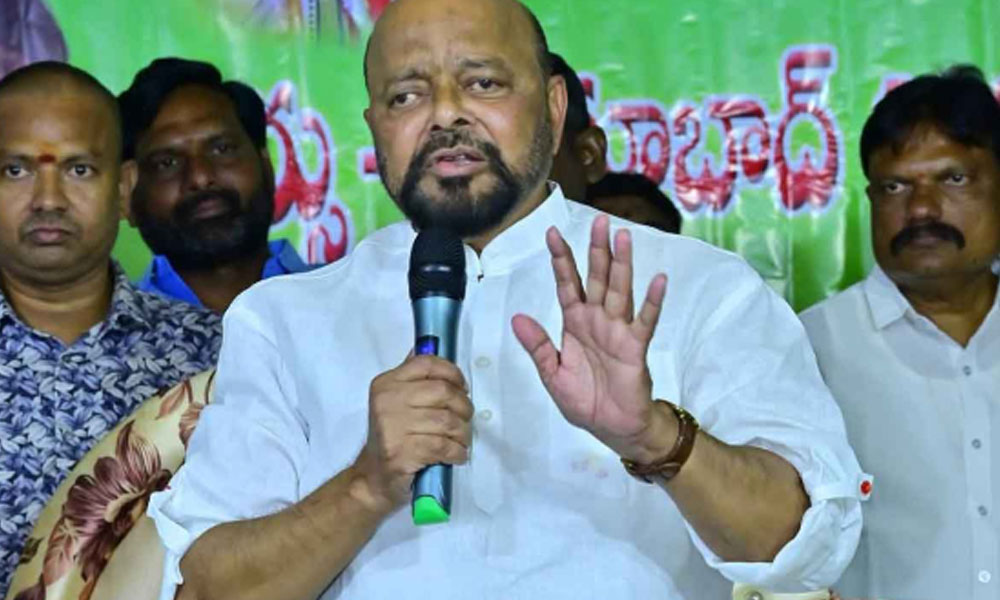 రేవంత్ రెడ్డికి ‘సారీ’ చెప్పమంటే కొండా సురేఖ మంత్రి పదవిని వదులుకుంది : కొండా మురళీ సంచలన కామెంట్స్
