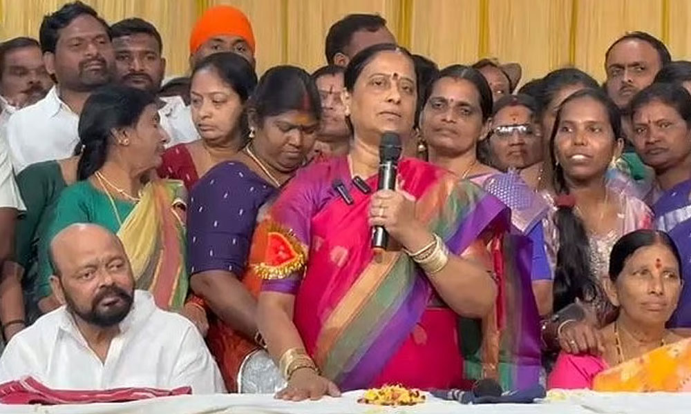 వేటు పడ్డా మాటల దూకుడు ఏంది కొండా?