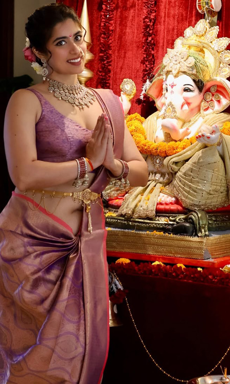 Nikita Sharma Welcomes Ganpati Bappa Home in Traditional Elegance