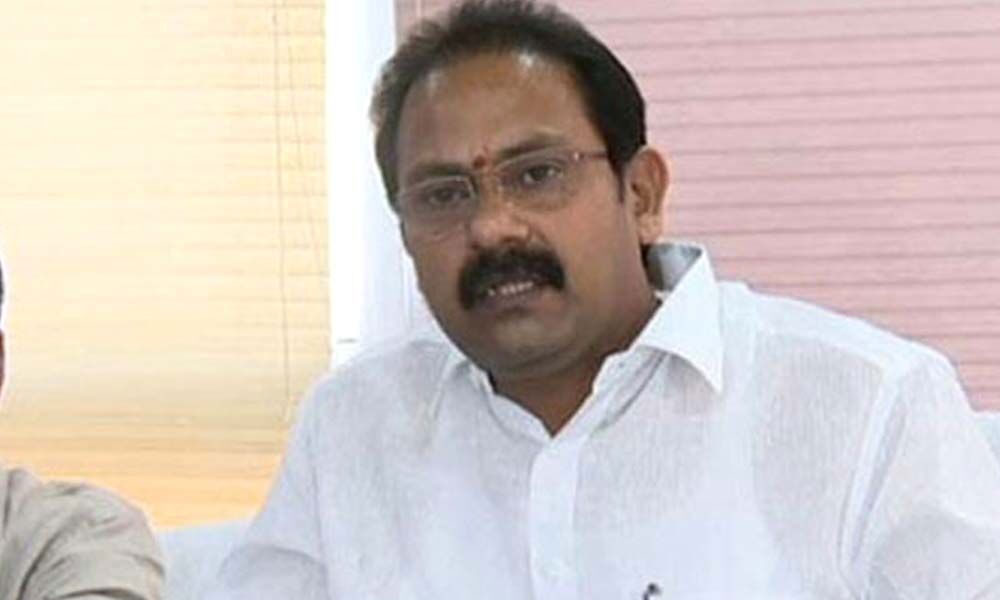 ఏపీ మాజీ డిప్యూటీ సీఎం హఠాన్మరణం.. విషాదంలో టీడీపీ నేతలు ఏపీ మాజీ డిప్యూటీ సీఎం హఠాన్మరణం.. విషాదంలో టీడీపీ నేతలు