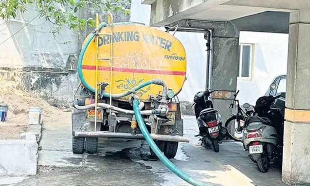 గొంతు తడుపుకోలేని దుస్థితిలో గ్లోబల్ సిటీ - ఆర్థిక రాజధానికి అనూహ్య కష్టం