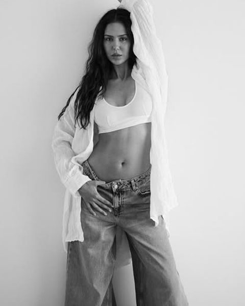 Sonam Bajwa’s Stylish Photo and Rising Film Career
