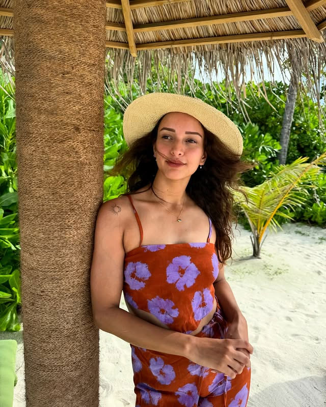 Triptii Dimris Sun-Kissed Tropical Look Is Pure Vacation Vibes