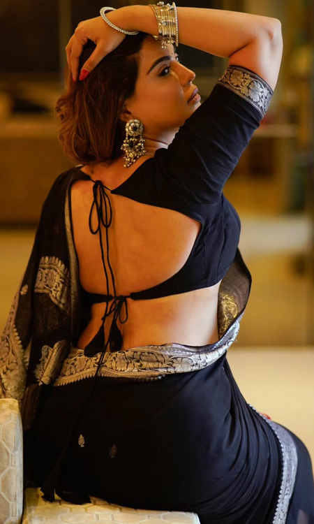 Mrinmai Kolwalkar’s Glamorous Fashion Diary