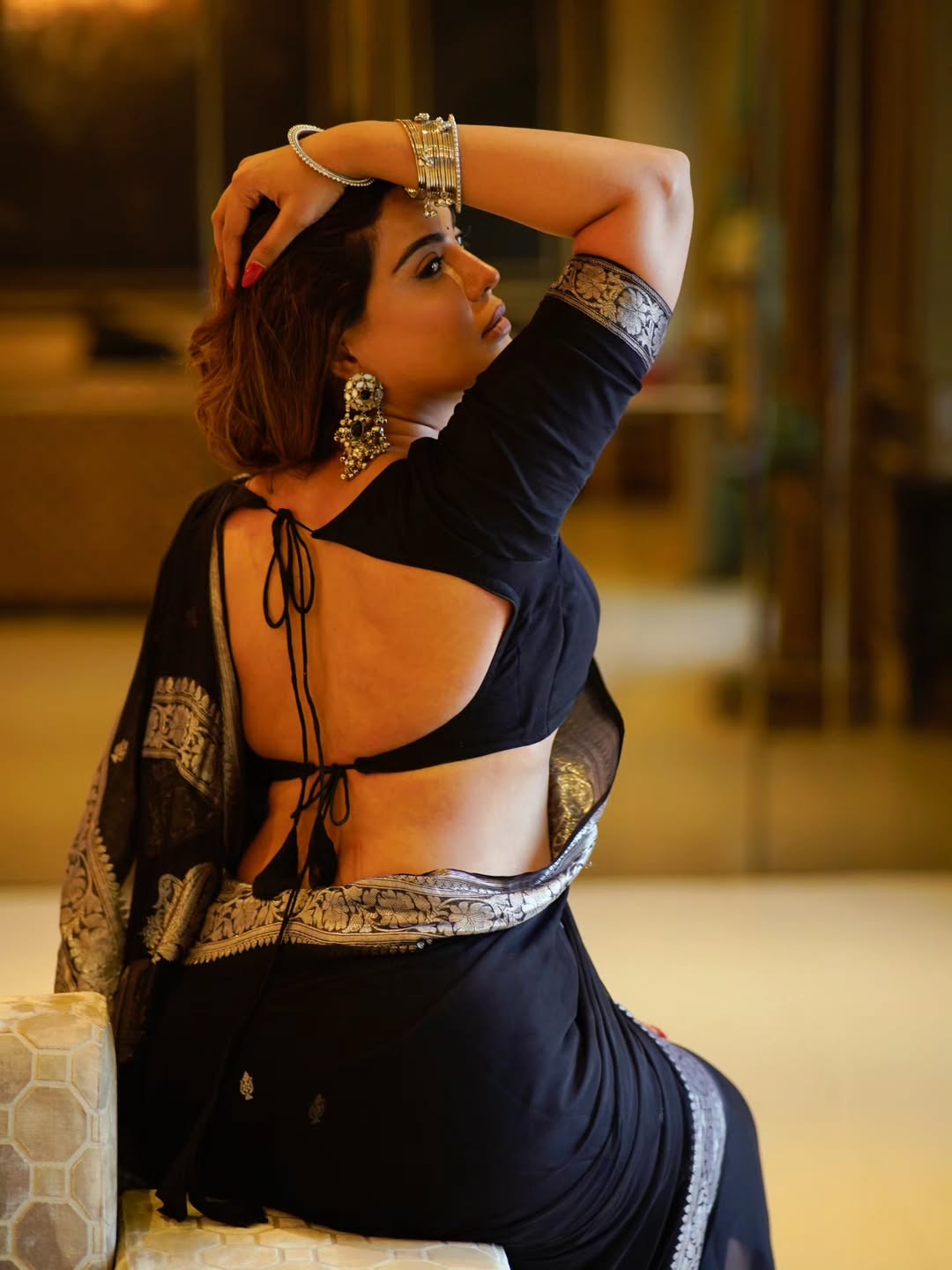Mrinmai Kolwalkar’s Glamorous Fashion Diary