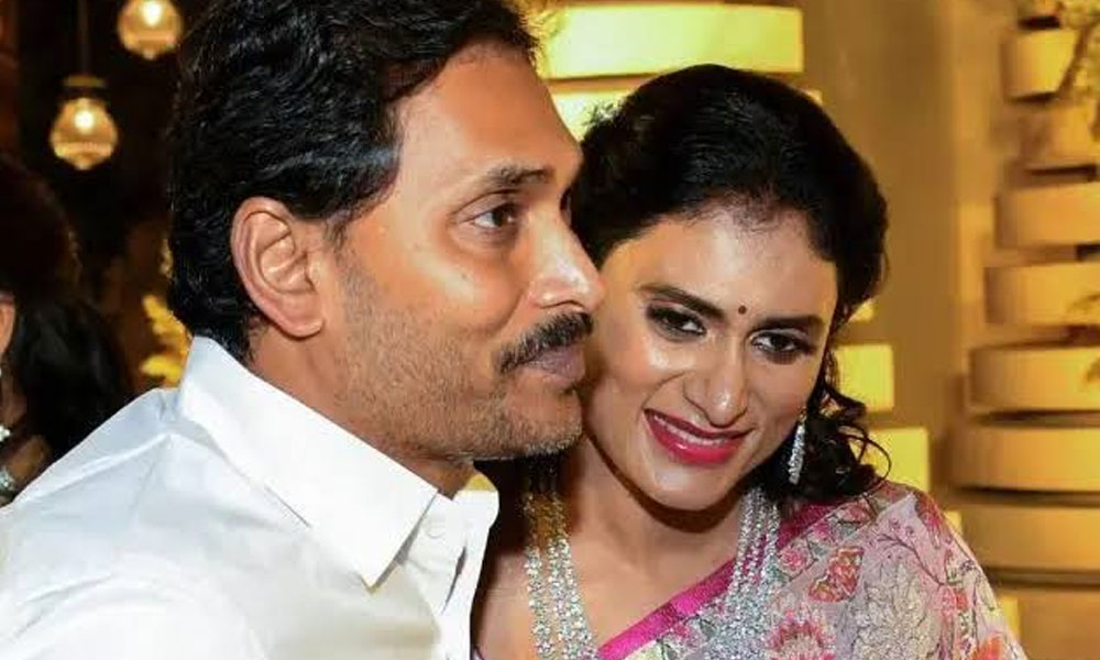 Sharmila Going To Jagan’s Bangalore House: When And Why?