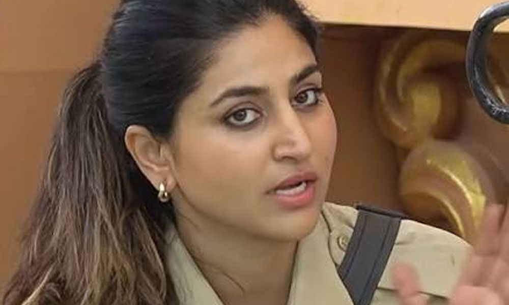 గేమ్ ని సీరియస్ గా తీసుకోని వర్షిణి.. ఇలా అయితే కష్టమే!
