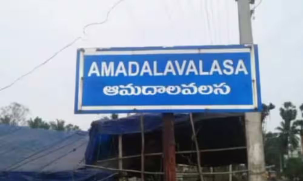 ఆముదాలవ‌ల‌స‌లో వైసీపీ వ‌ర్సెస్ వైసీపీ.. !