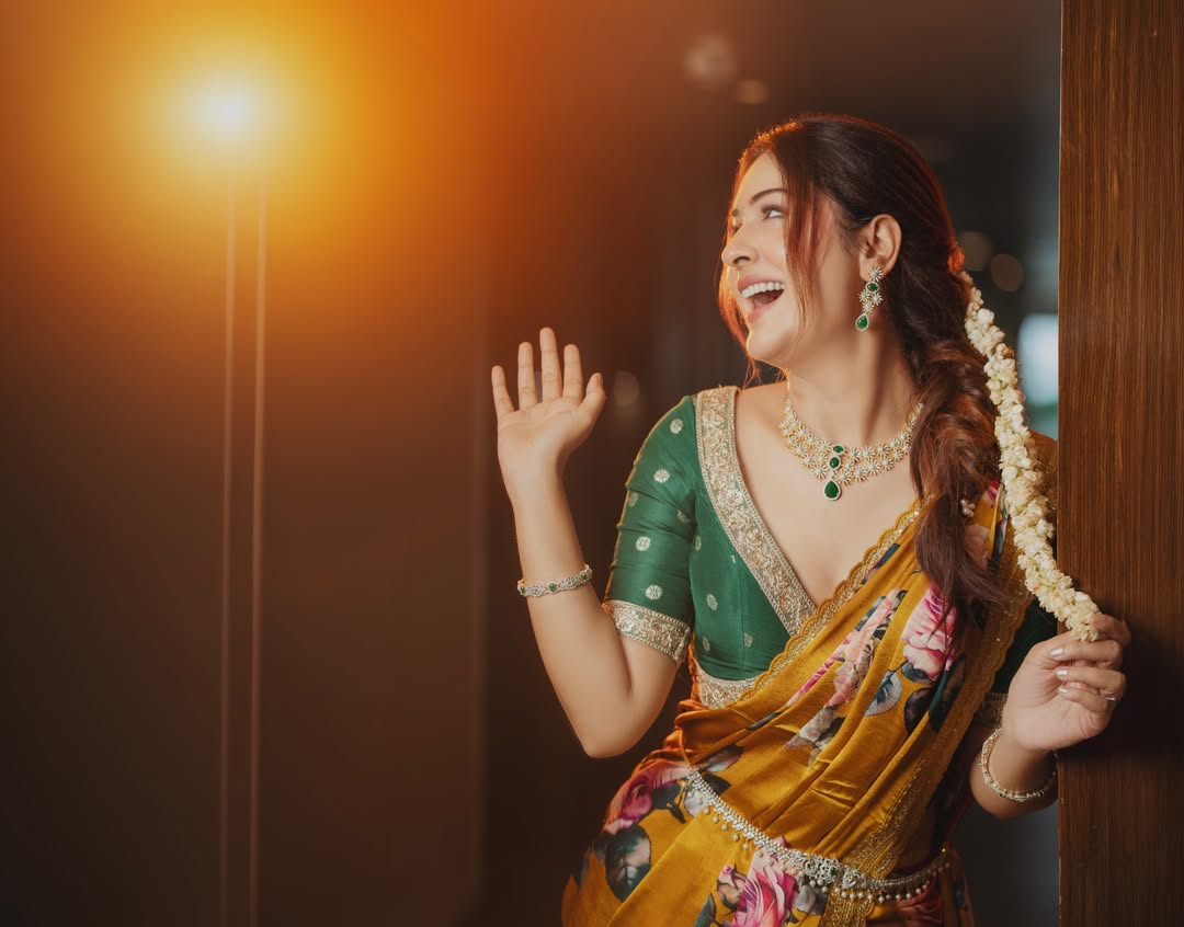Payal Rajput’s Traditional Portrait