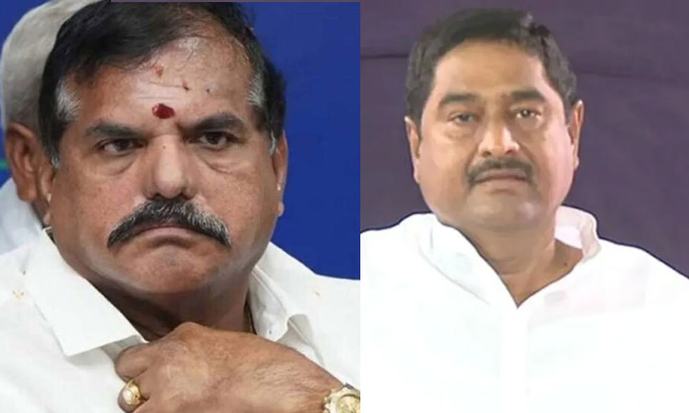 మూడు జిల్లాలూ రెండు కుటుంబాల చేతుల్లో...వైసీపీలో ఇదే చర్చ ?