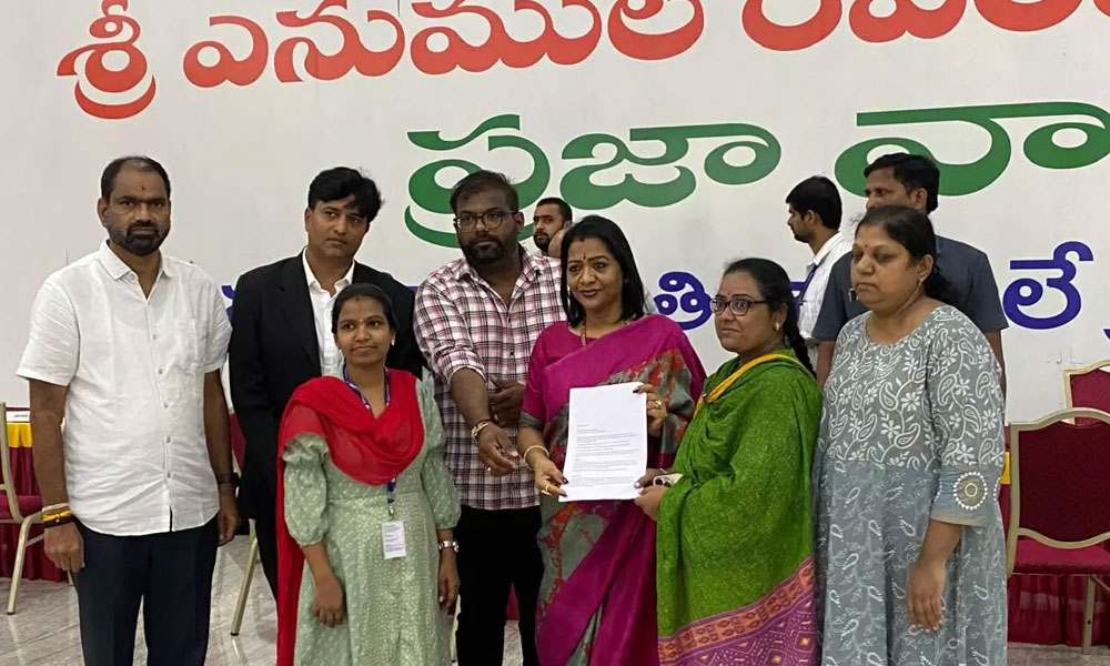 సీఎం ప్రజావాణికి చేరిన నందూస్ మోసాలు!