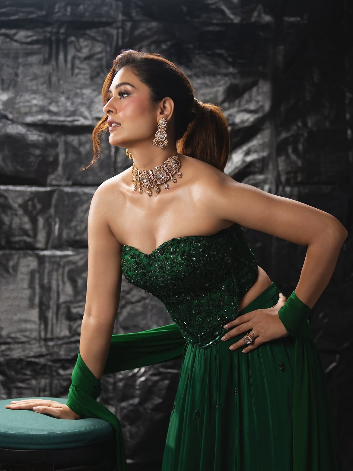Payal Rajput Exudes Glamour in an Elegant Emerald Green Look Payal Rajput Exudes Glamour in an Elegant Emerald Green Look