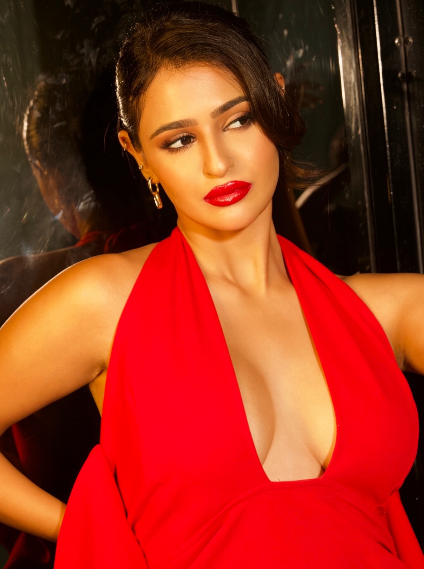 Prakriti Pavani Stuns in Red Gown Inspired by Miss Monroe Prakriti Pavani Stuns in Red Gown Inspired by Miss Monroe
