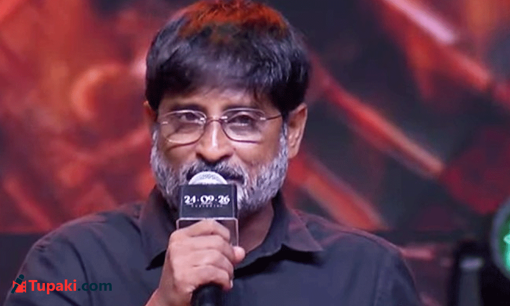 బాహుబలి తర్వాత ప్రభాస్‌ను అంత గొప్పగా చూస్తారు.. ఫౌజీపై మైత్రి ర‌విశంక‌ర్ కామెంట్!