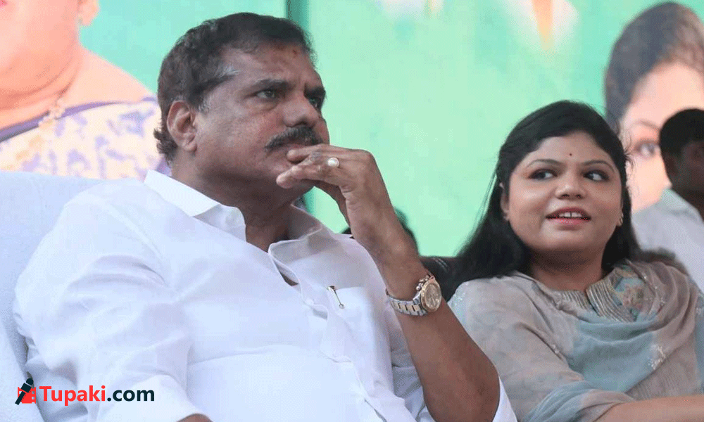 గంటా గూటికే బొత్స గురి...వారసురాలి రాజకీయ సిరి !