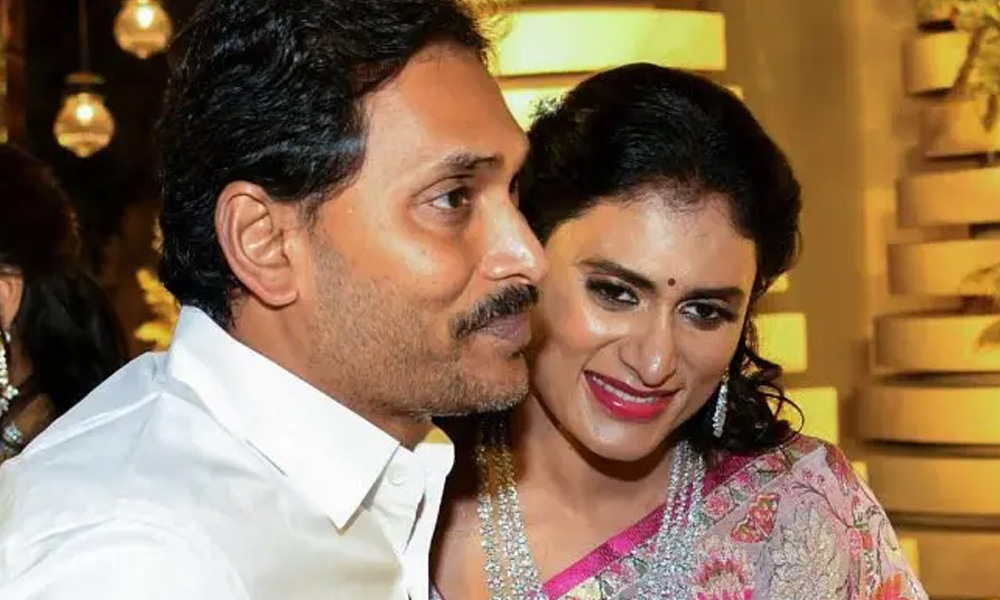 కొత్తేం లేదు .. వింత అంతకన్నా కాదు‘.. జగన్ రెడ్డిని కలిశారన్న ప్రచారంపై షర్మిల ట్వీట్