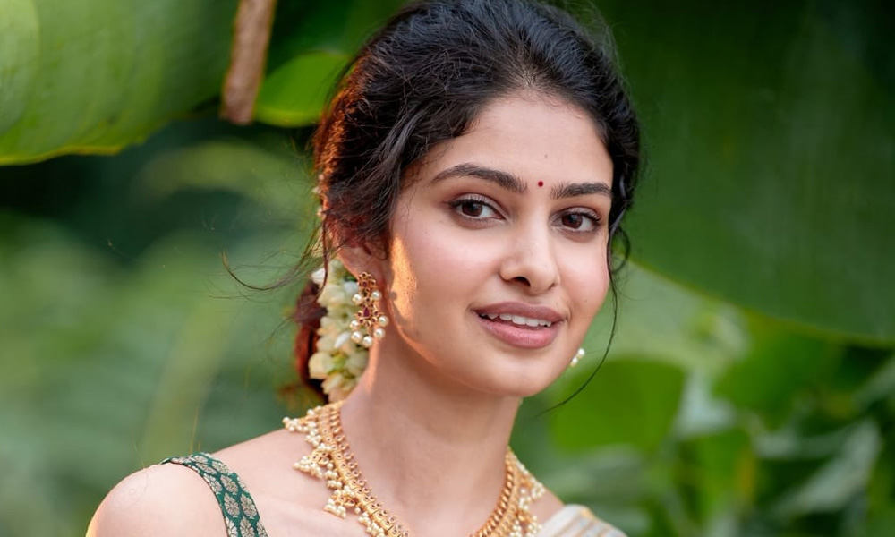 Manasa Varanasi comes on board for Sharwa-SVs George Krish!