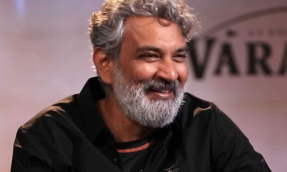 రాజమౌళికి గట్టి పోటీ ఇచ్చిన ఇద్దరు దర్శకులు ఇప్పుడు ఎటు పోయారు...