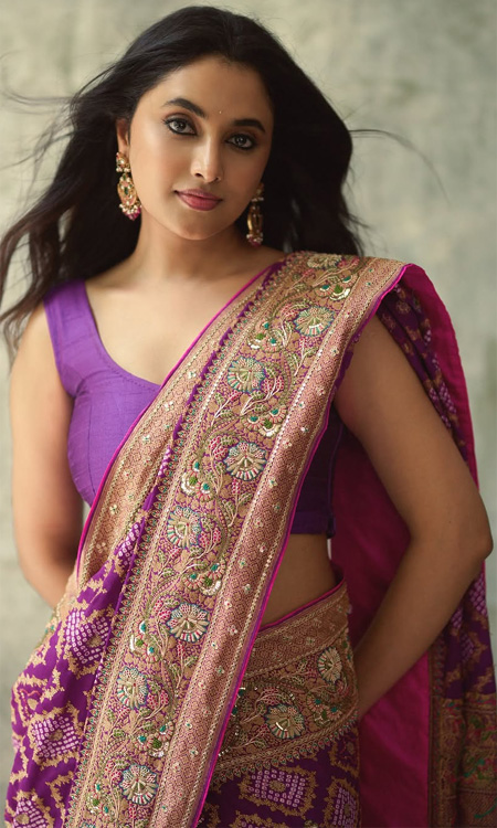 Priyanka Mohan Sets New Benchmarks in Ethnic Glamour