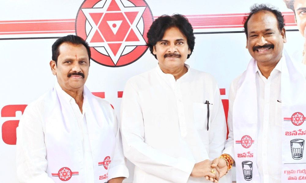 వైసీపీకి షాక్ ఇచ్చిన యనమల