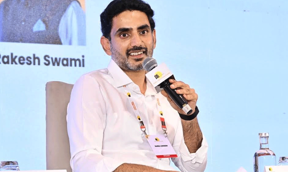 లోకేష్ పేరు వెనక నాయుడు ఎందుకు లేదు ?