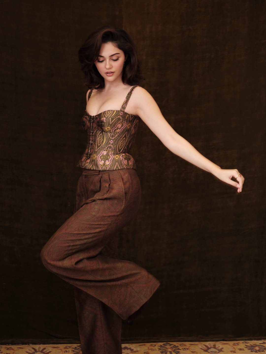 Aneet Padda’s Rust & Stardust Look Grabs Everyone’s Attention