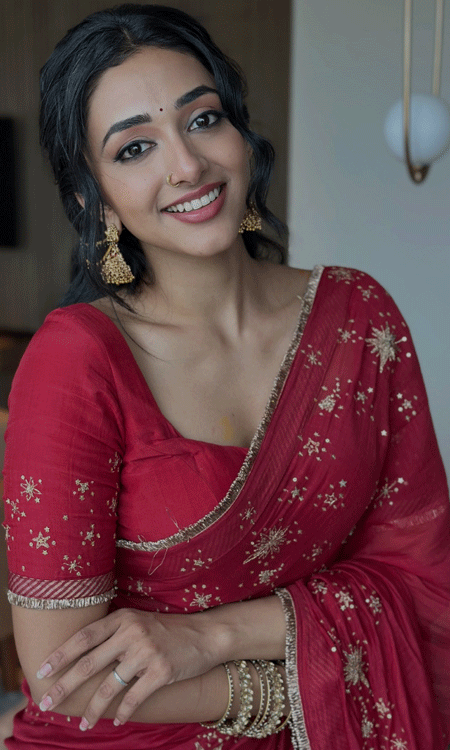 Preity Mukhundhan’s Gorgeous Red Saree Look Wins Hearts