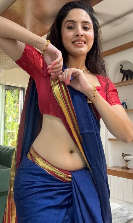 Priyanka Kholgade Captivates in Vibrant Nauvari Aesthetic