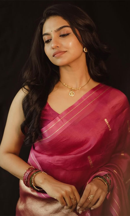 Mamitha Baiju Defines Timeless Beauty