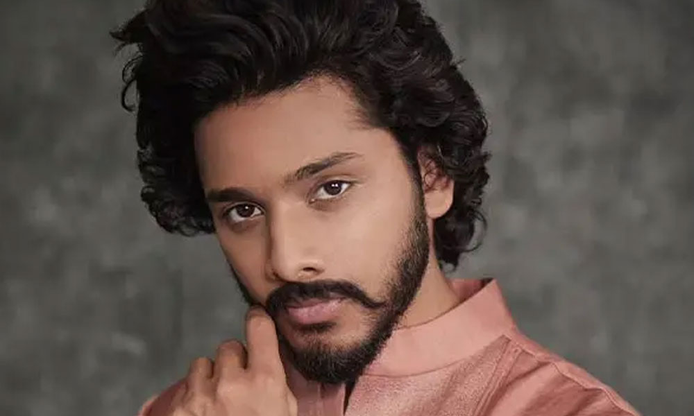 కరణ్ ప్లేస్‌లో తేజ సజ్జా.. ప్రైమ్ చూసింది ఏంటి?