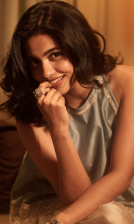 Mamitha Baijus Soft Glam Look Is Pure Elegance