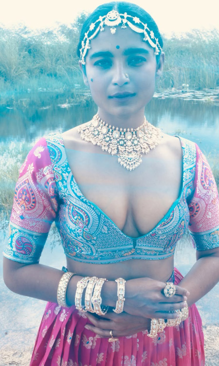 Chaithra J Achar’s Traditional Look Exudes Beauty, Grace and Elegance