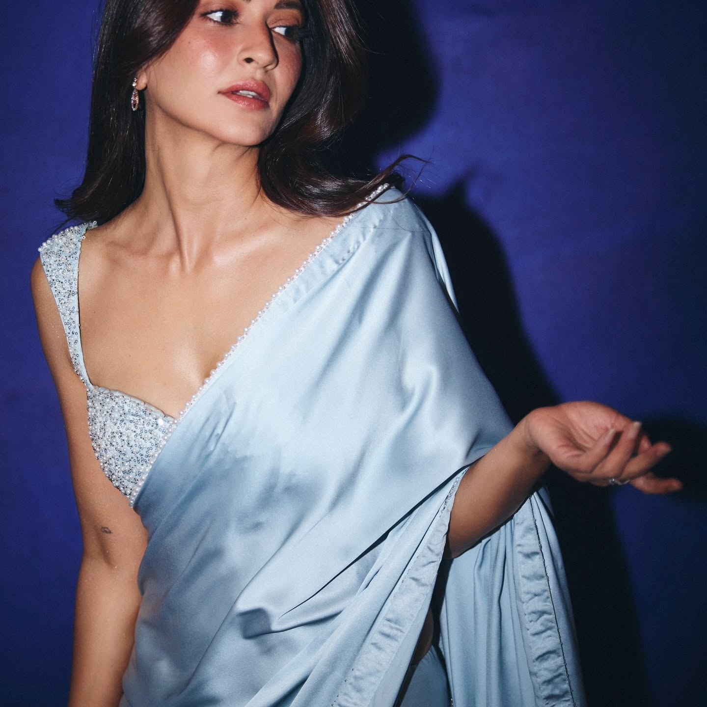 Kriti Kharbanda Turns Heads in a Stunning Light-Blue Satin Saree