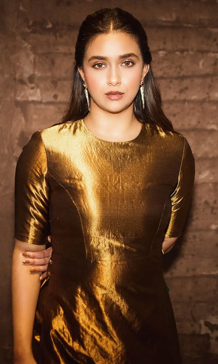 Keerthy Sureshs Glamorous Golden Look Steals the Spotlight