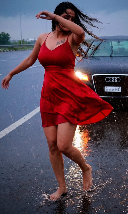Jyoti Poorvaj Creates Cinematic Magic in a Striking Rain-Soaked Look
