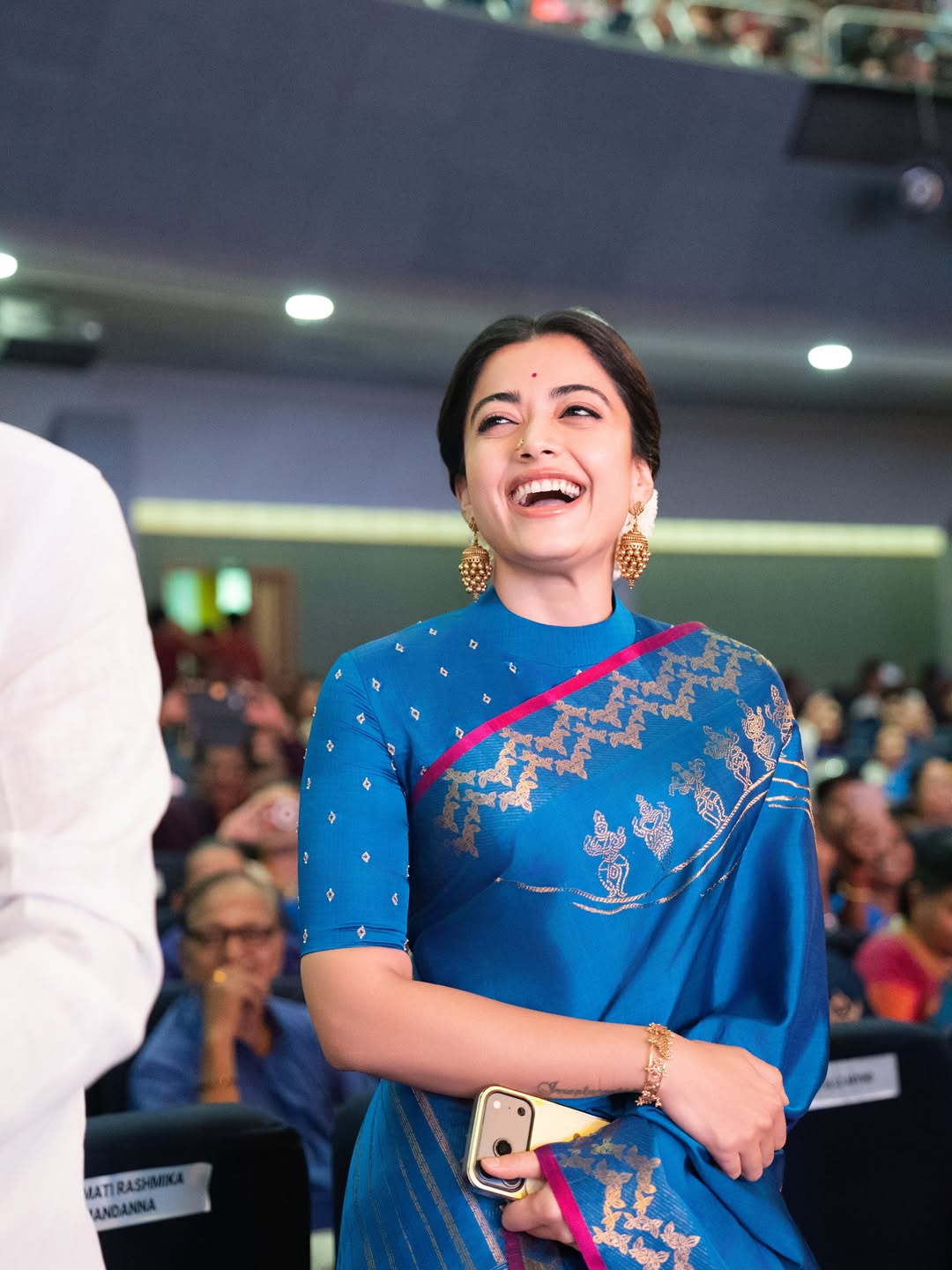 Rashmika Mandanna Serves Pure Regal Glamour in a Peacock-Blue Silk Saree